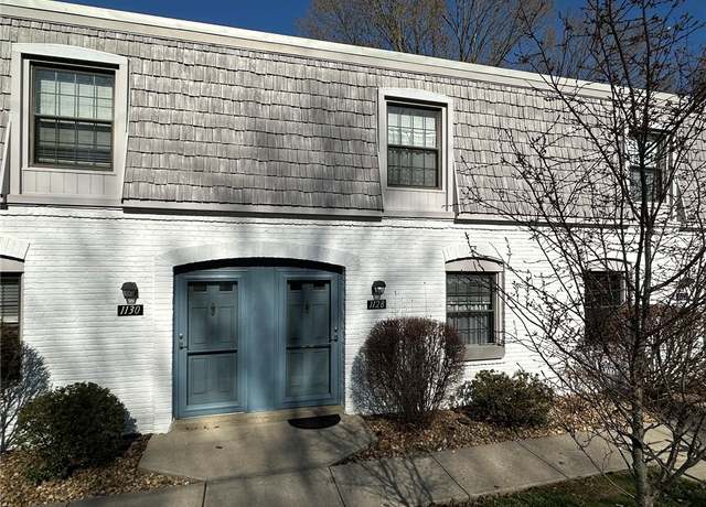 Property at 1128 Pennsbury Blvd, Pennsbury, PA 15205, 2 beds, 1 bath