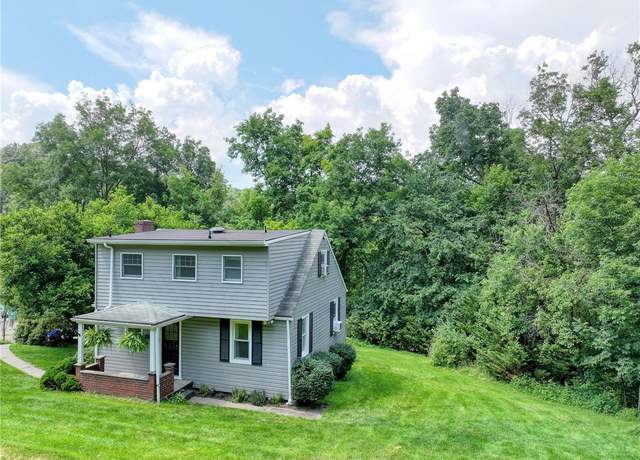Property at 920 Missionary Dr, Baldwin Boro, PA 15236, 3 beds, 2 baths