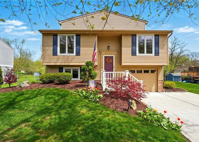 Property at 2243 Chapparal Dr, Plum Boro, PA 15239, 3 beds, 2 baths