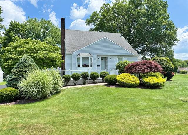 Property at 707 Grandview Ave, Union Twp - Law, PA 16101, 3 beds, 2.5 baths
