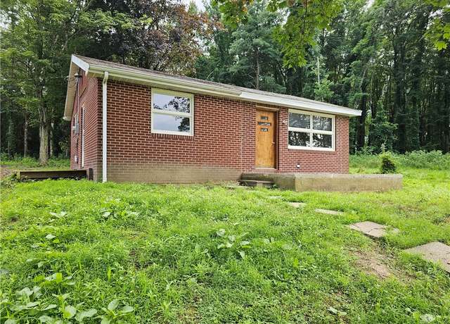 Property at 1918 N Main St Ext, Center Twp - But, PA 16001, 2 beds, 1 bath