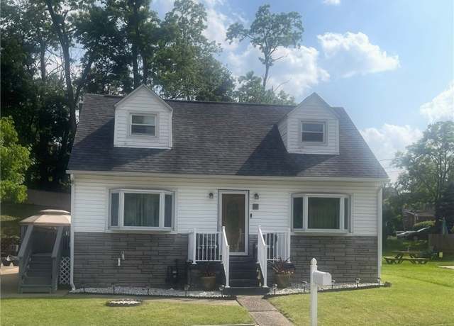 Property at 205 Willow St, Mckees Rocks, PA 15136, 3 beds, 1 bath