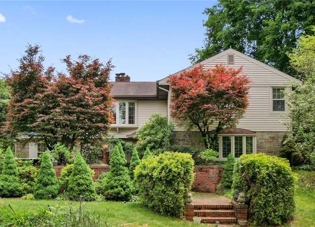 Property at 1026 Cambridge St, Natrona Hts/harrison Twp., PA 15065, 4 beds, 3 baths