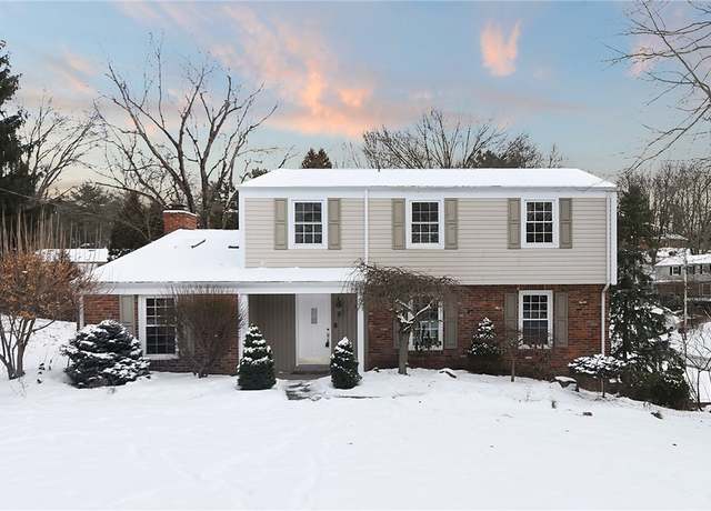 Property at 2453 Southvue Dr, Upper St. Clair, PA 15241, 4 beds, 3.5 baths