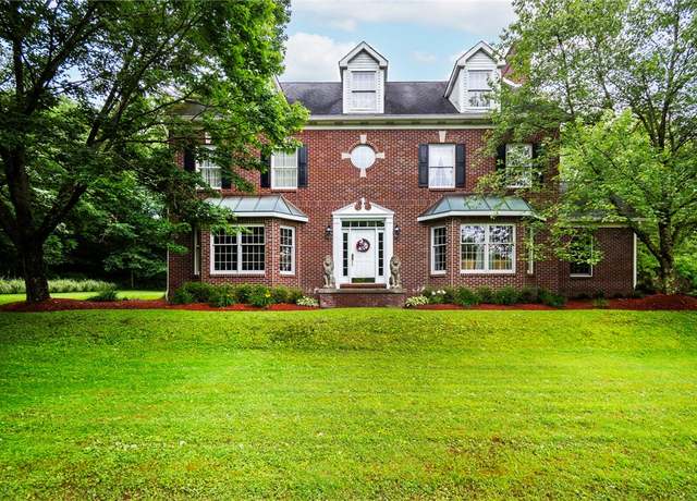Property at 500 Morningstar Dr, Franklin Twp, PA 16117, 3 beds, 3 baths