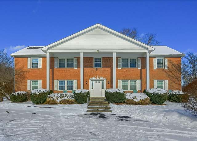 Property at 315 Maidenblush Dr, Wilmington Twp, PA 16142, 8 beds, 6 baths