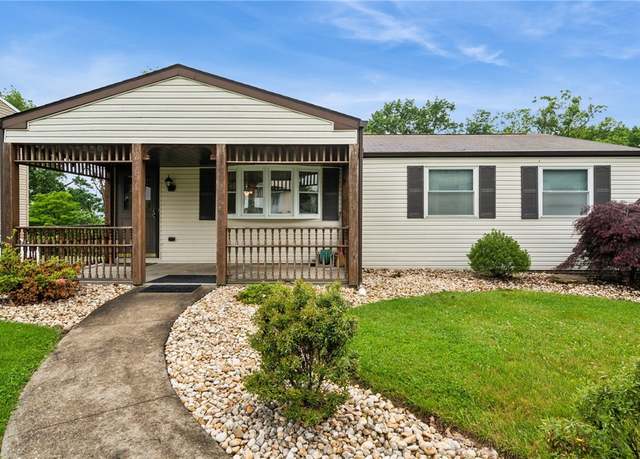 Property at 2154 Lancelot Dr, North Huntingdon, PA 15642, 3 beds, 2 baths