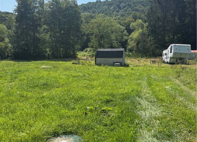 Property at 126 Hillview Ln, Saltlick Twp, PA 15462