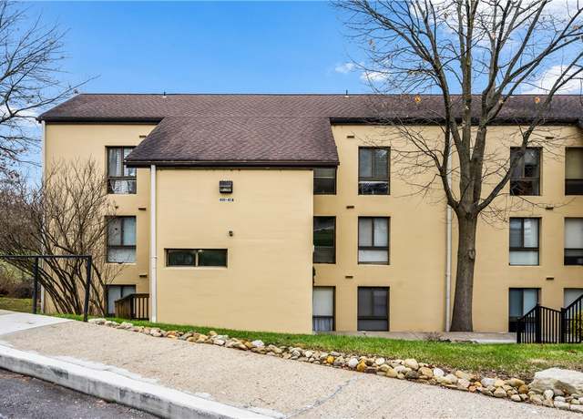 Property at 2034 Swallow Hill Rd #403, Scott Twp - Sal, PA 15220, 2 beds, 1 bath