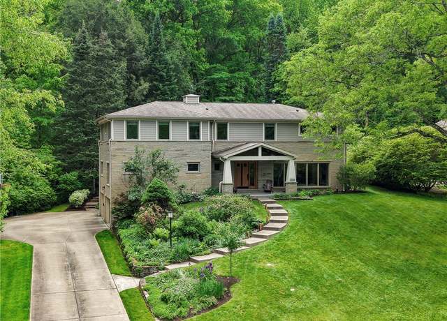Property at 230 Foxhurst Dr, Fox Chapel, PA 15238, 5 beds, 5.5 baths