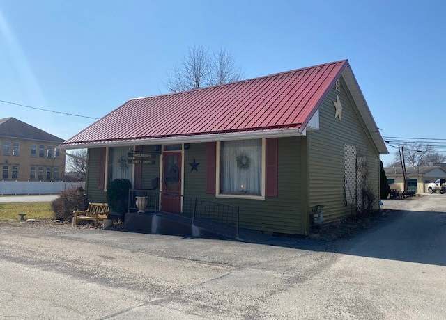 Property at 207 S Market St, Carmichaels/cumblnd, PA 15320, 0.5 baths