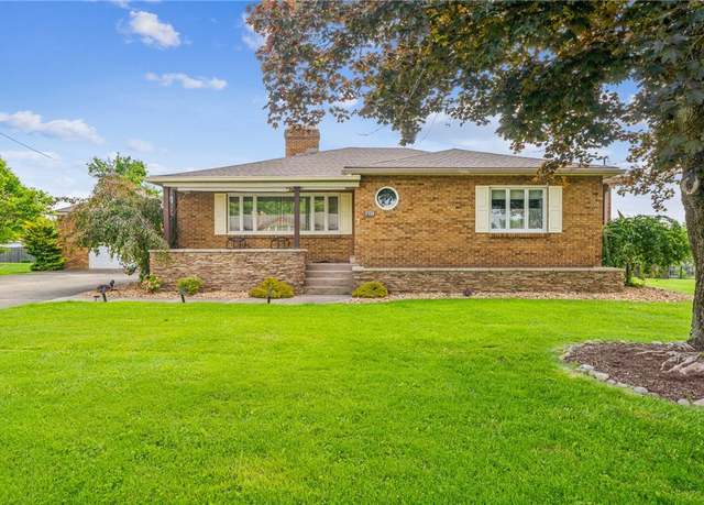 Property at 621 Kimlyn Ave, North Huntingdon, PA 15642, 3 beds, 1 bath