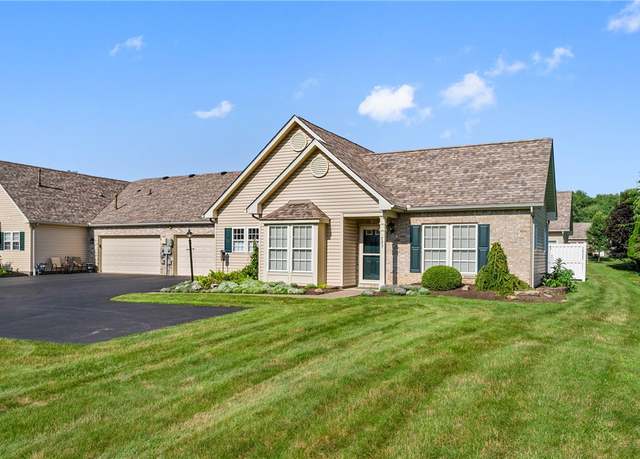 Property at 723 Spencer Woods Dr, Shaler, PA 15116, 2 beds, 2 baths