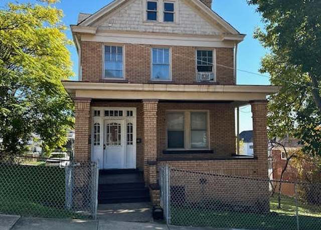 Property at 809 11th St, Mckees Rocks, PA 15136, 3 beds, 2 baths