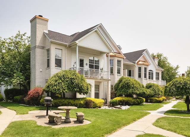 Property at 210 Adams Pointe Blvd #6, Adams Twp, PA 16046, 3 beds, 2 baths