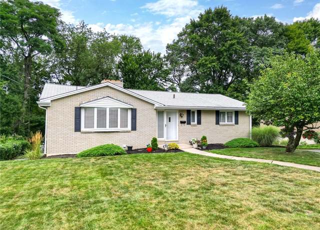 Property at 318 Tadmar Ave, Ross Twp, PA 15237, 3 beds, 2.5 baths