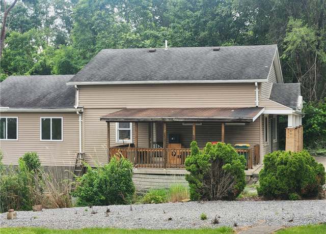 Property at 1340 Silver Ln, Robinson Twp - Nwa, PA 15108, 3 beds, 1.5 baths