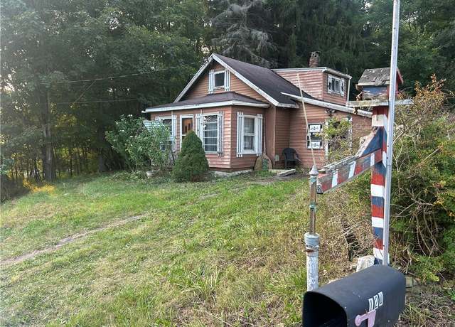 Property at 120 Roytown St, Lincoln Twp, PA 15501, 2 beds, 1 bath