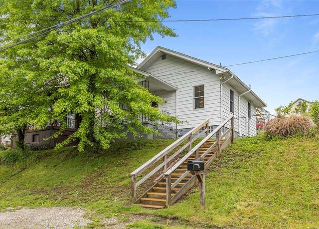 Property at 447 Highfield Ave, Canonsburg, PA 15317, 2 beds, 1 bath