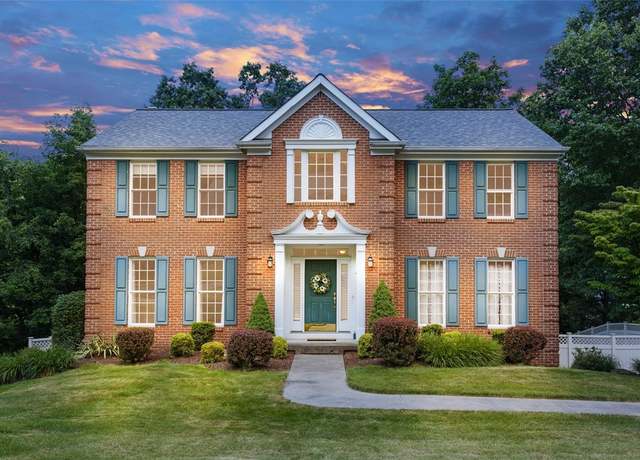 Property at 1608 Valley Brooke Ct, Franklin Park, PA 15090, 4 beds, 2.5 baths