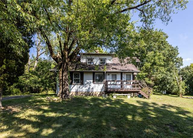 Property at 305 Bunker Hill Rd, Center Twp - Bea, PA 15001, 5 beds, 2 baths
