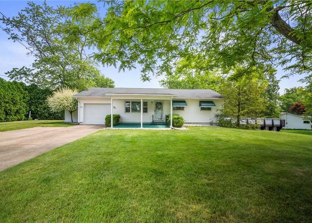 Property at 2485 Victoria Dr, Hermitage, PA 16148, 3 beds, 2 baths