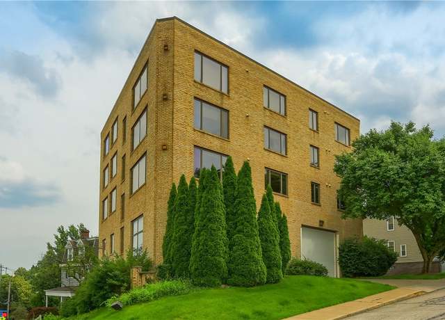Property at 1105 Grandview Ave Unit 1A, Mt Washington, PA 15211, 2 beds, 2 baths