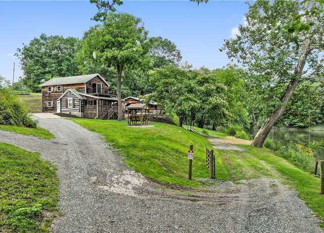 Property at 386 Burkett Bridge Rd, South-other Area, PA 15537, 2 beds, 1 bath