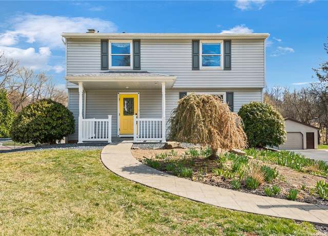 Property at 1855 Ivanhoe Dr, North Huntingdon, PA 15642, 4 beds, 1.5 baths