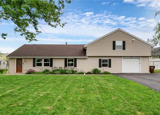 Property at 107 Florida, Lower Burrell, PA 15068, 4 beds, 2.5 baths