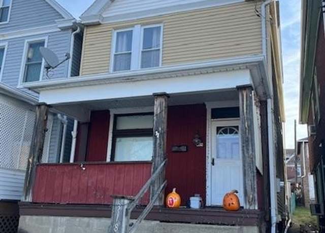 Property at 318 Ridge Ave, New Kensington, PA 15068, 3 beds, 1.5 baths
