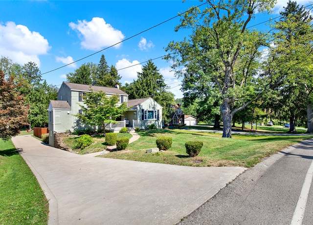 Property at 6237 Smithfield St, Elizabeth, PA 15135, 3 beds, 2.5 baths