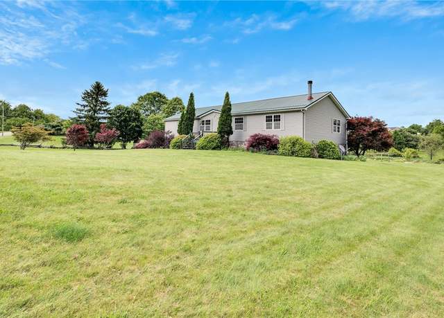 Property at 252 Godfrey Rd, Gilpin Twp, PA 15656, 3 beds, 3 baths