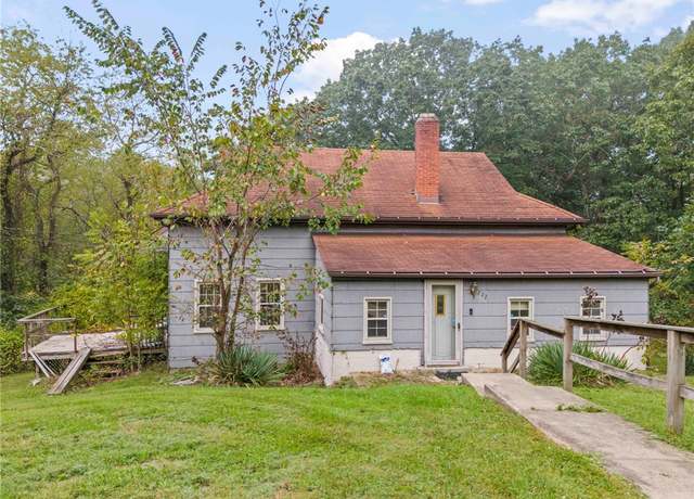 Property at 722 Coal Valley Rd, Clairton, PA 15025, 2 beds, 1 bath