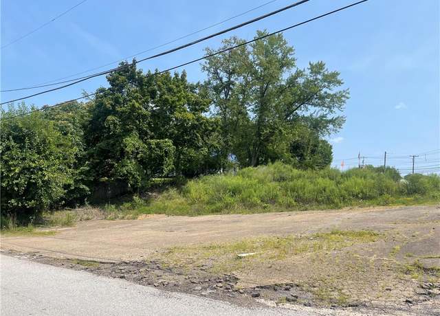 Property at 800 E Hill Dr, New Kensington, PA 15068