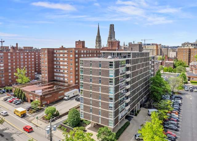 Property at 552 N Neville St #65, Oakland, PA 15213, 2 beds, 2 baths