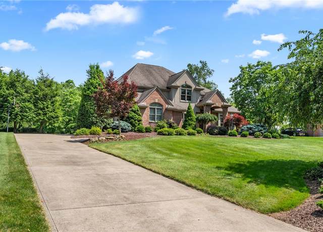 Property at 4127 Kellington Ct, Murrysville, PA 15668, 4 beds, 3.5 baths