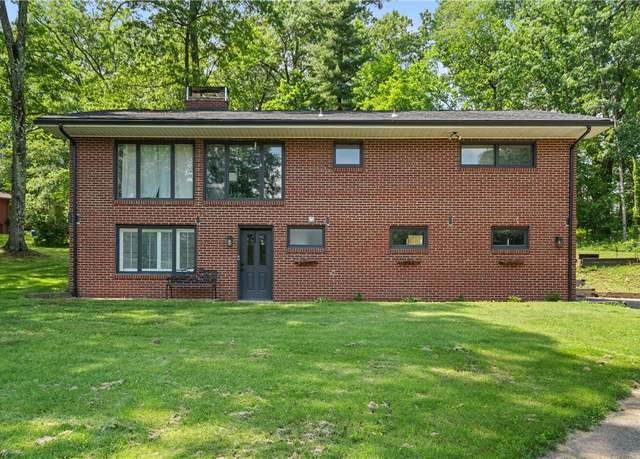 Property at 3716 Grove Rd, Richland, PA 15044, 3 beds, 2 baths