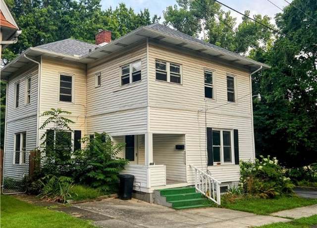 Property at 513 Young St, New Castle/2nd, PA 16101, 3 beds, 1.5 baths