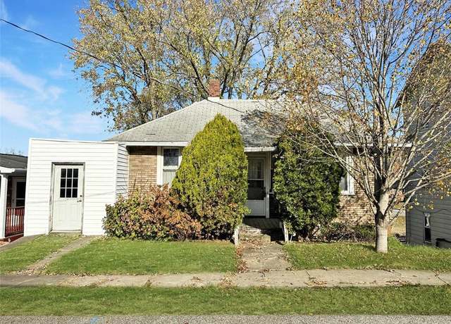 Property at 105 Buttonwood Ave, City Of Washington, PA 15301, 1 bed, 1.5 baths