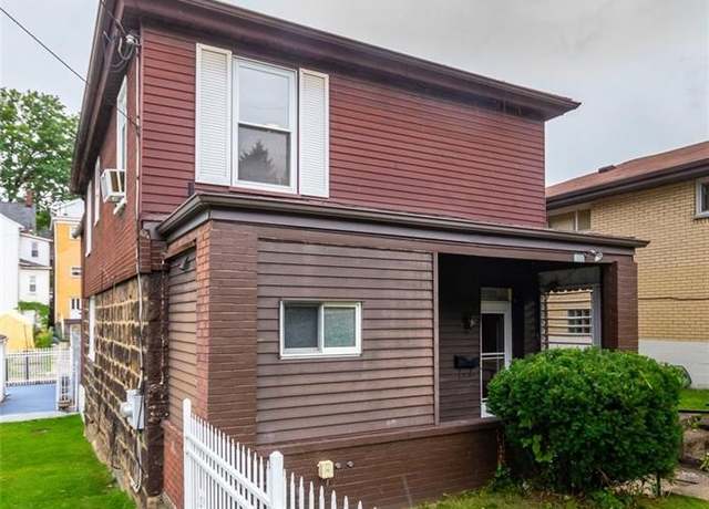 Property at 650 Loretta St, Greenfield, PA 15217, 3 beds, 1.5 baths