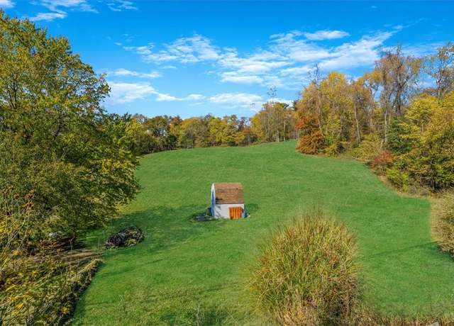 Property at 2028 Scotia Hollow Rd, Jefferson Hills, PA 15332