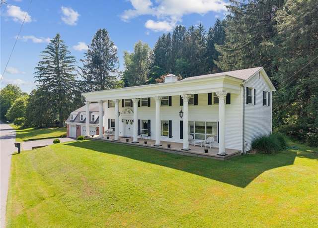Property at 121 Shady Oak Dr, Westmont Hilltop School District, PA 15905, 4 beds, 3 baths