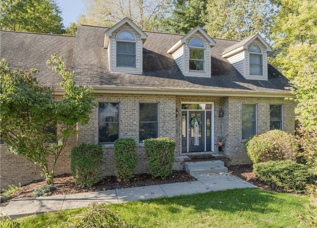 Property at 122 Hunter Dr, Cranberry Twp, PA 16066, 4 beds, 4 baths