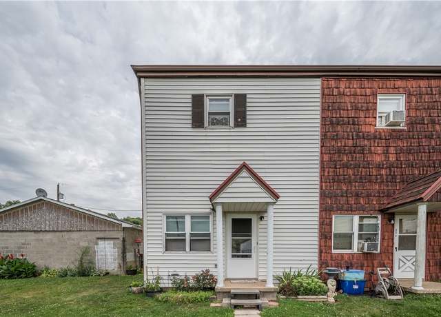Property at 3 Elizabeth St #104, Burgettstown Boro, PA 15078, 3 beds, 2 baths