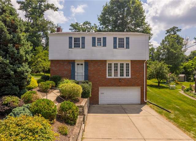Property at 4774 Robert Dr, Bethel Park, PA 15102, 4 beds, 2.5 baths