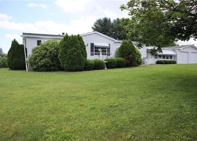 Property at 115 Pike Ave, North Beaver Twp, PA 16102, 3 beds, 2.5 baths