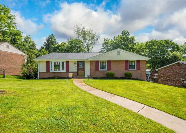 Property at 3100 Albine Dr, Shaler, PA 15116, 3 beds, 2.5 baths