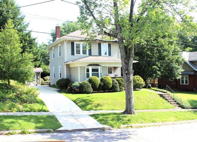 Property at 515 E Garfield Ave, New Castle/2nd, PA 16105, 3 beds, 2 baths