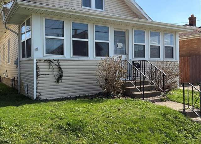 Property at 1377 W 32nd St, Erie City, PA 16508, 2 beds, 1 bath